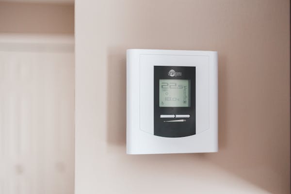Smart home thermostat